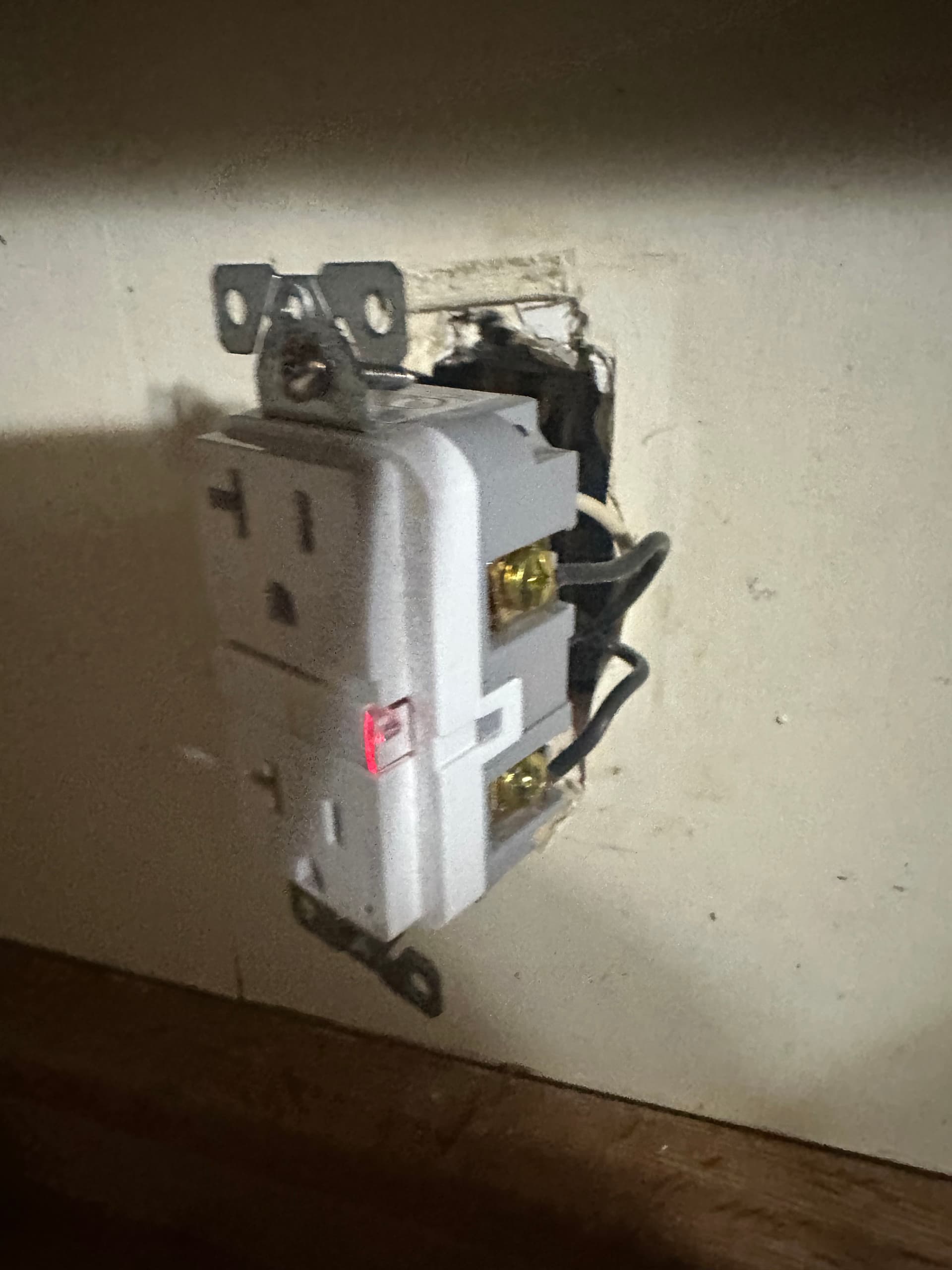 Gallery photos for Wiring Fix in Commerce GA Restores Safety and Functionality: Image #2